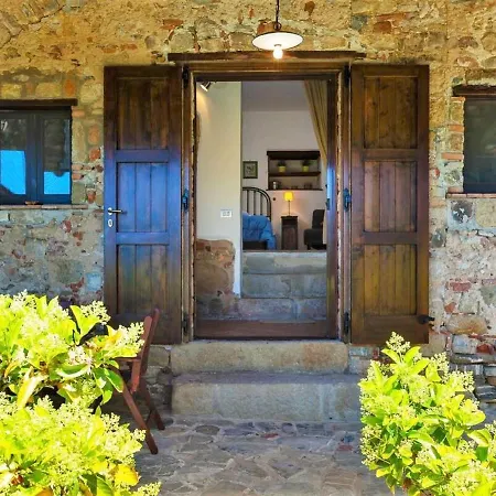 In Velia Only 2 Steps Away From The Sea *