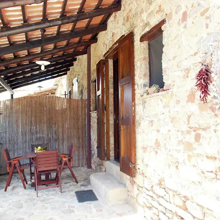In Velia Only 2 Steps Away From The Sea * Castellammare di Velia