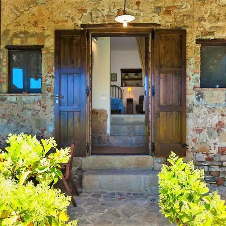 Villa In Velia Only 2 Steps Away From The Sea *