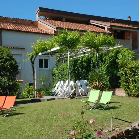 Villa In Velia Only 2 Steps Away From The Sea *
