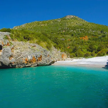 In Velia Only 2 Steps Away From The Sea Villa *